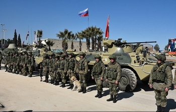 quan nga tien vao thu phu cua is tai syria