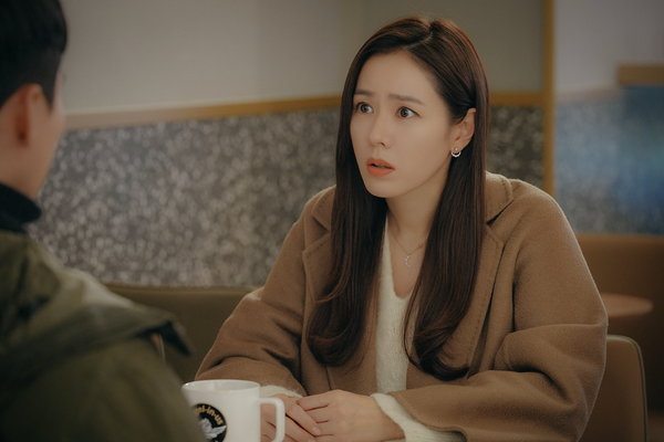 "Hạ cánh nơi anh": Bộ ảnh đẹp lung linh của Son Ye Jin