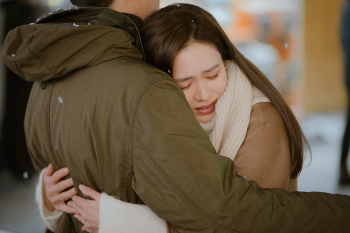 "Hạ cánh nơi anh": Bộ ảnh đẹp lung linh của Son Ye Jin