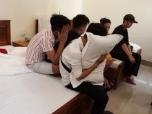 vu truong dong kinh cu kiem tra la phat hien dan choi phe ma tuy
