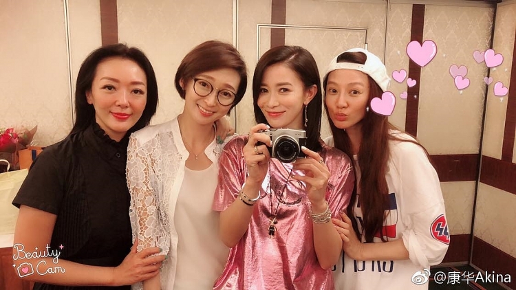 “Nhất tỷ TVB” Xa Thi Mạn: Quý cô độc thân xinh đẹp ở tuổi tứ tuần nhat ty tvb xa thi man quy co doc than xinh dep o tuoi tu tuan