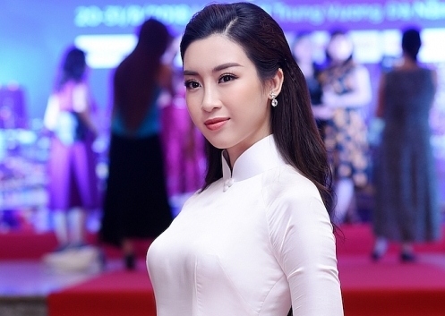 Đỗ Mỹ Linh – Hoa hậu mặc áo dài gây thương nhớ nhất