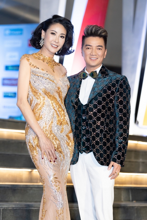'Bản sao' Đỗ Mỹ Linh đăng quang Miss World Việt Nam 2019 ban sao do my linh dang quang miss world viet nam 2019