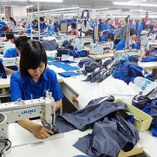 mot thang samsung viet nam se mat 2 trieu usd neu thuc hien theo du thao luat lao dong
