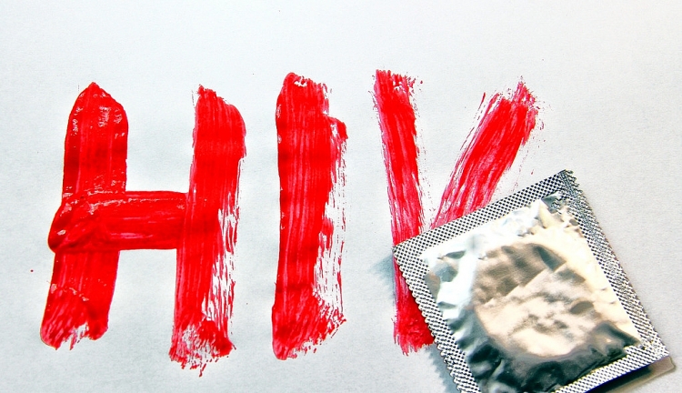 nhiem hiv o nhom dong tinh nam tang gap ba lan so voi truoc