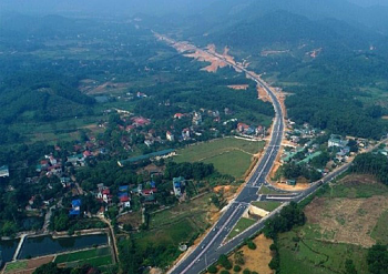nong dat nen hoa lac
