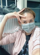 Siêu mẫu Võ Hoàng Yến, Phương Oanh được cách ly tập trung
