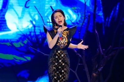 dan chi tu van dong vien bong ban tro thanh ca si hat nhac bolero