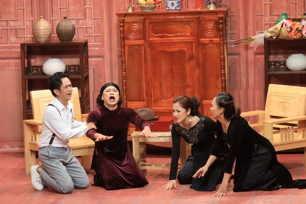 Chi Dân bị Trường Giang làm khó khi nhắc tới Lan Ngọc tại Ơn giời chi dan bi truong giang lam kho khi nhac toi lan ngoc tai on gioi