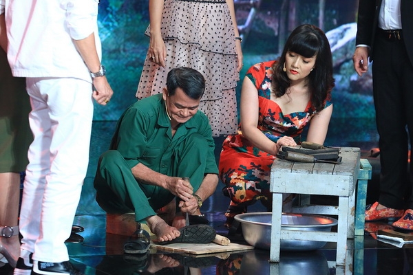 Vân Dung "sợ hãi" khi lần đầu tham gia gameshow van dung muon ngat tho khi lan dau tham gia game show
